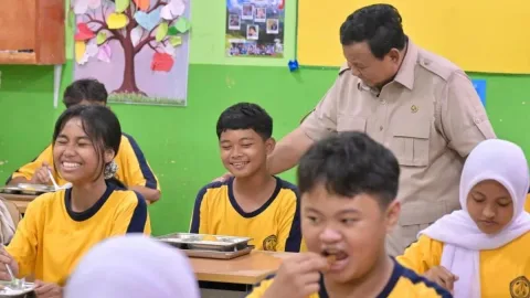 Prabowo Perintahkan MBG Tepat Sasaran: Prioritas untuk Kelompok Paling Rentan