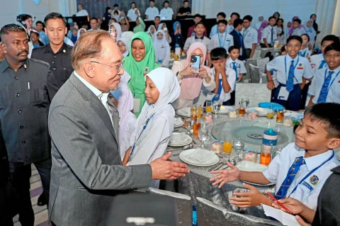 Anwar Ibrahim: Warga Israel di Program Network School Johor A Dideportasi