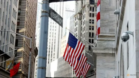 Csquare Raup Rp 16,8 Triliun dari IPO, Investor Berebut Saham Data Center AI