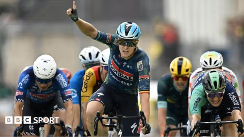 Merluer Tiga Kali Menang di Tour de France 2025, Sprint Kaos Hijau Masih Terbuka