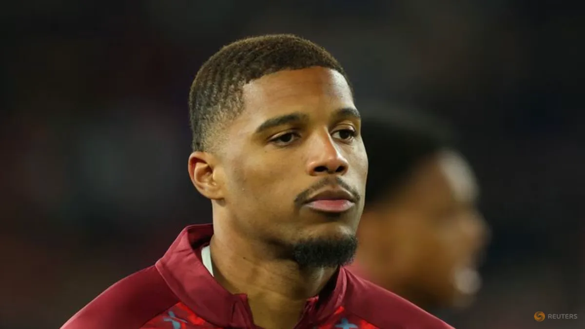 Coventry Rekrut Bek Timnas Swiss Aurele Amenda dari Frankfurt
