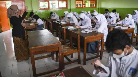 SPP SMA/SMK di Jawa Barat Kembali Digodok: Hanya untuk Siswa Mampu, Gratis Tetap Jalan