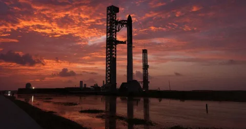 SpaceX Gagal Luncurkan Starship: Mesin Mati Detik-Detik Terakhir