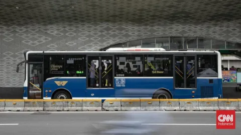 Halte Transjakarta Kebon Sirih Arah Kota Ditutup Sementara Akibat Proyek MRT