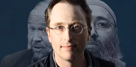 25 Tahun 'Them': Saat Jon Ronson Membawa Alex Jones ke Panggung Dunia