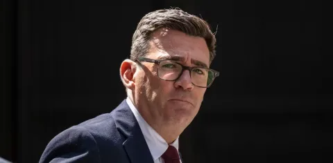 Andy Burnham Akhirnya Puncaki Panggung: Jalan Berliku Menuju PM Inggris