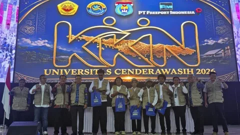 BSKDN Dorong Mahasiswa KKN Uncen Gali Potensi Lokal untuk Pembangunan Berkelanjutan di Yapen