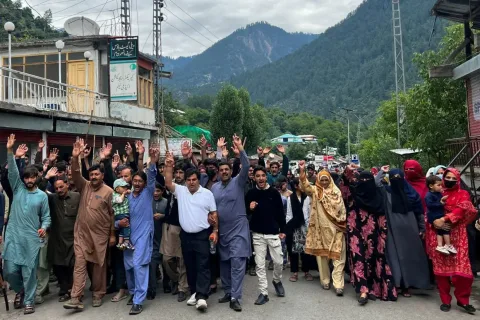 Desakan PBB Usut Kematian Puluhan Orang di Kashmir Pakistan: Ancaman bagi Demokrasi Regional?