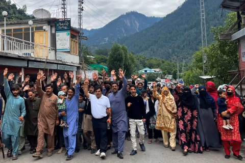 Desakan PBB Usut Kematian Puluhan Orang di Kashmir Pakistan: Ancaman bagi Demokrasi Regional?