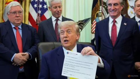 Truth Social Jual Akses Cepat ke Cuitan Trump: Rp1,6 Miliar per Bulan untuk Trader