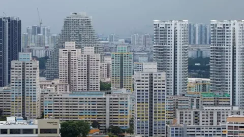 Warga Singapura Keluhkan Bau Gas di Wilayah Tengah, NEA Pastikan Kualitas Udara Normal
