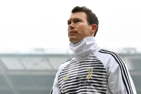 Lichtsteiner Yakin Spalletti Bawa Juventus Kembali ke Liga Champions