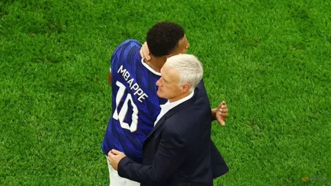 Mbappe Ucapkan Perpisahan Emosional untuk Deschamps: 'Kami Gagal Memberimu Akhir yang Layak'
