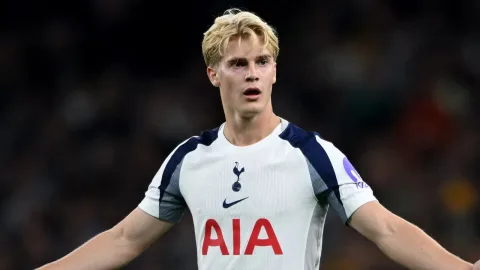 Newcastle Punya Lewis Miley, Kenapa Masih Buru Lucas Bergvall?
