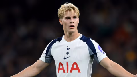 Newcastle Punya Lewis Miley, Kenapa Masih Buru Lucas Bergvall?