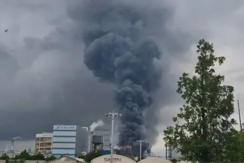 Kebakaran Hebat Landa Pusat Logistik Coupang di Incheon, Satu Petugas Damkar Terluka