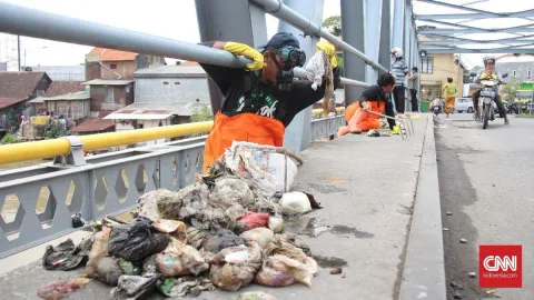 Popok Sekali Pakai Kuasai Sampah Pantai Sidem, Walhi Desak Produsen Bertanggung Jawab