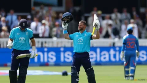 Ben Duckett Bantai India di Lord's, Inggris Rebut Seri ODI Perdana Sejak 2018