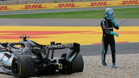 Russell Gigit Jari Usai Tabrakan Lap Pertama di GP Belgia: Mimpi Juara F1 Makin Jauh