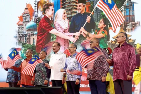 Anwar Ibrahim Peringatkan Ancaman Perpecahan: Persatuan Malaysia Bukan untuk Ditawar