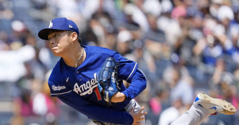 Yamamoto Tampil Gemilang, Catat Complete Game Perdana di Musim Reguler MLB
