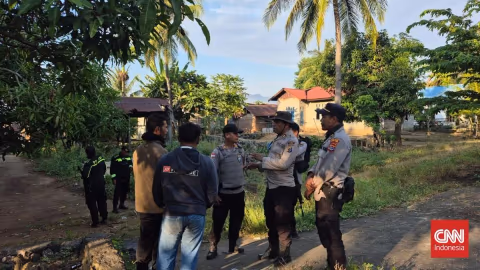 Bentrokan Adonara Mereda: Tiga Tewas, Puluhan Rumah Ludes, Polisi Perketat Patroli