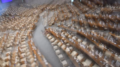 Rapat Paripurna DPR Tutup Masa Sidang: 289 Anggota Absen, Delapan Fraksi Tetap Kuorum