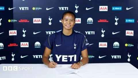 Rekor Transfer Wanita Pecah: Tottenham Gaet Bek Timnas Prancis dari Lyon