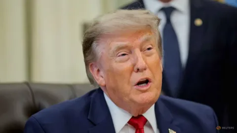 Trump Siapkan Tarif Baru untuk Puluhan Negara Pekan Ini
