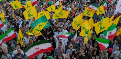 Dukungan Publik Merosot, Hizbullah di Persimpangan Jalan: Lepas Senjata atau Bertahan?