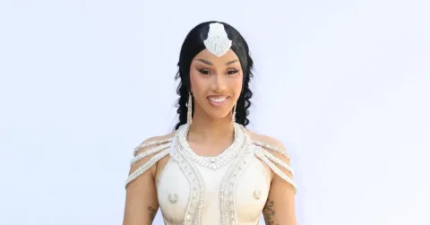 Cardi B: Di Balik Citra Nyentrik, Ada Pebisnis Cerdas yang Sering Diremehkan