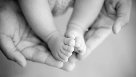 Dirjen Dukcapil Tegaskan Larangan Singkatan dalam Nama Bayi: MBG Subianto Jadi Sorotan