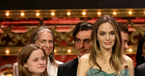Vivienne Jolie-Pitt Resmi Lepas Nama Ayah: Keluarga Brad Pitt Makin Terpecah?