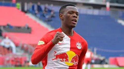 Patson Daka: Dari Mitra Haaland di Salzburg ke Ujung Tombak Baru Hamburg
