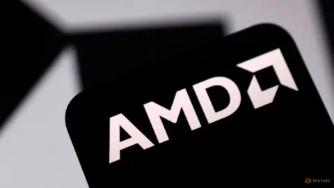 AMD Caplok Pasar AI Server: Investasi Rp78 Triliun di Anthropic, Saingi Nvidia