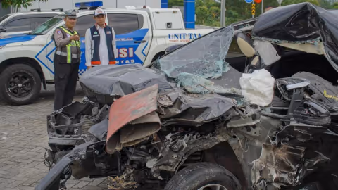 Tabrakan Beruntun di Tol Pandaan-Malang: Tiga Tewas, Polisi Selidiki Jarak Aman