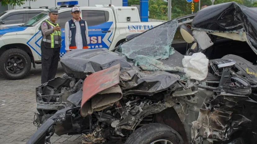 Tabrakan Beruntun di Tol Pandaan-Malang: Tiga Tewas, Polisi Selidiki Jarak Aman