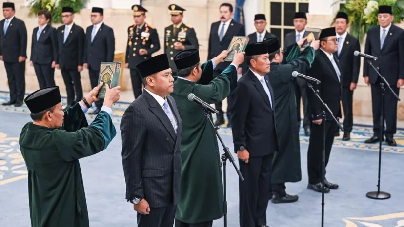 Prabowo Lantik Kepala BGN dan Gubernur URI di Istana Negara