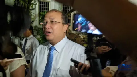 Likuiditas Perbankan Tertekan: Bos Bank Mandiri Buka Suara soal Suku Bunga dan Rupiah