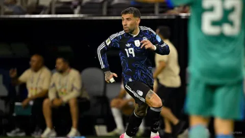 Nicolas Otamendi Pensiun dari Timnas Argentina: Akhir Perjalanan Sang Juara Dunia