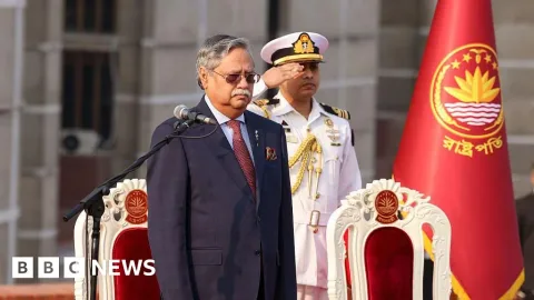 Presiden Bangladesh Dikabarkan Mundur di Tengah Bayang-Bayang Kembalinya Sheikh Hasina