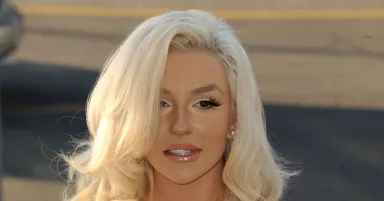 Jason Alexander Minta Maaf, Courtney Stodden: Langkah Awal Perubahan