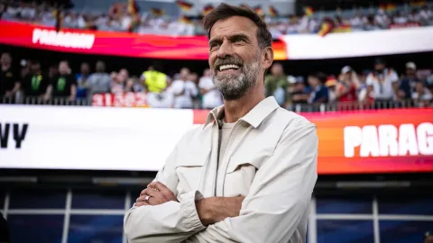 Klopp Mulai Rombak Jerman: Kimmich Kembali ke Tengah, Urbig Calon Kuat Pengganti Neuer