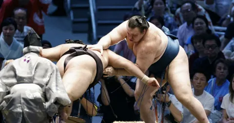 Aonishiki Kokoh di Puncak Turnamen Sumo Nagoya, Kalahkan Ozeki Kirishima
