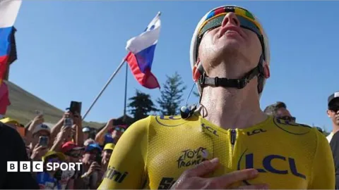 Pogacar Kian Dekat Sejarah: Rekor Alpe d'Huez Runtuh, Kemenangan Kelima di Depan Mata