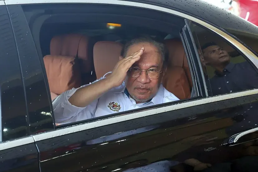 PM Malaysia Beri Ultimatum Sebulan Atasi Krisis Pekerja Asing di Restoran Mamak