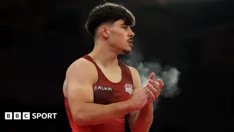 Jatuh dari Palang Horizontal, Pesenam Inggris Alami Cedera Serius di Commonwealth Games
