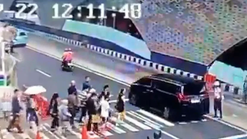 Terobos Lampu Merah di HI, Tiga Polisi Polda Jabar Terancam Sanksi Etik