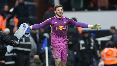 Leeds Segera Lepas Lucas Perri, James Trafford Jadi Target Utama