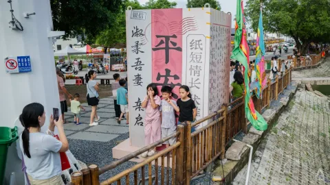 Film Laris 'Dear You' Ubah Desa-Desa China Jadi Ikon Wisata, tapi Tidak Semua Warga Senang